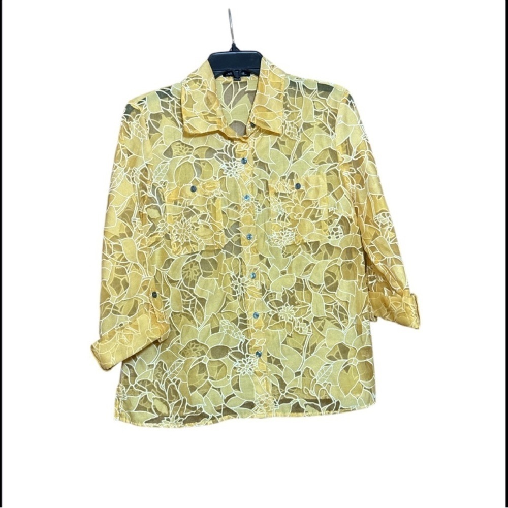 Notations Yellow Floral Lace women’s burnout  Shirt size medium